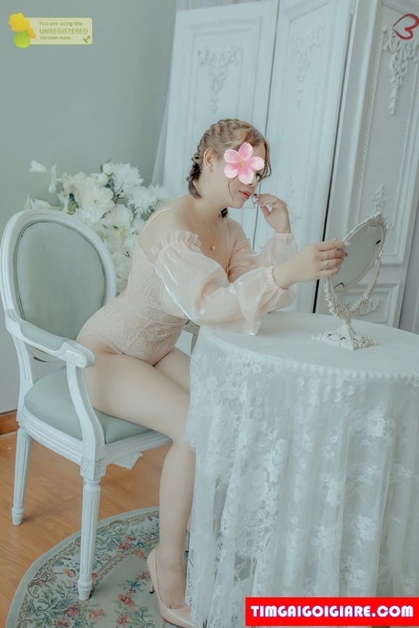 Gái gọi giá rẻ huyện Tiểu Cần xinh dâm và cực kỳ cuốn hút nóng bỏng hình