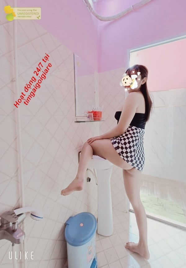 Gái gọi Lý Như Lan hàng cao cấp, da trắng ngực to cực phẩm hình 2